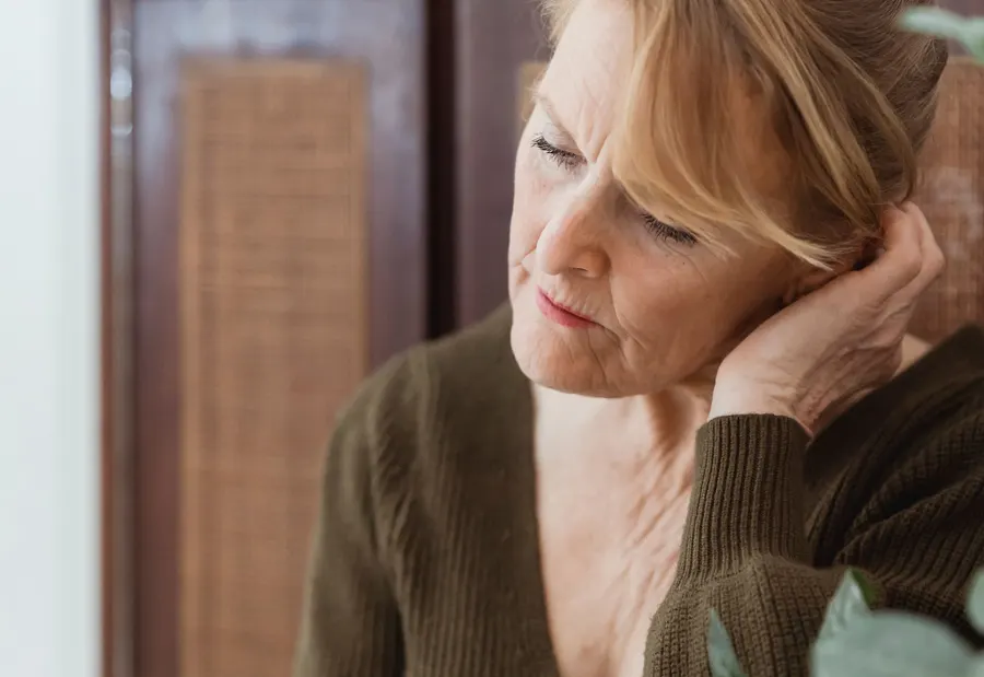 Adult using a tablet in an everyday setting